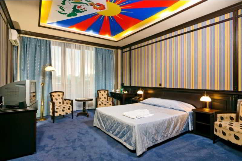 Hotel Attache Kyiv