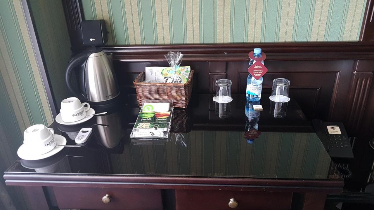 Hotel Attache Kiew