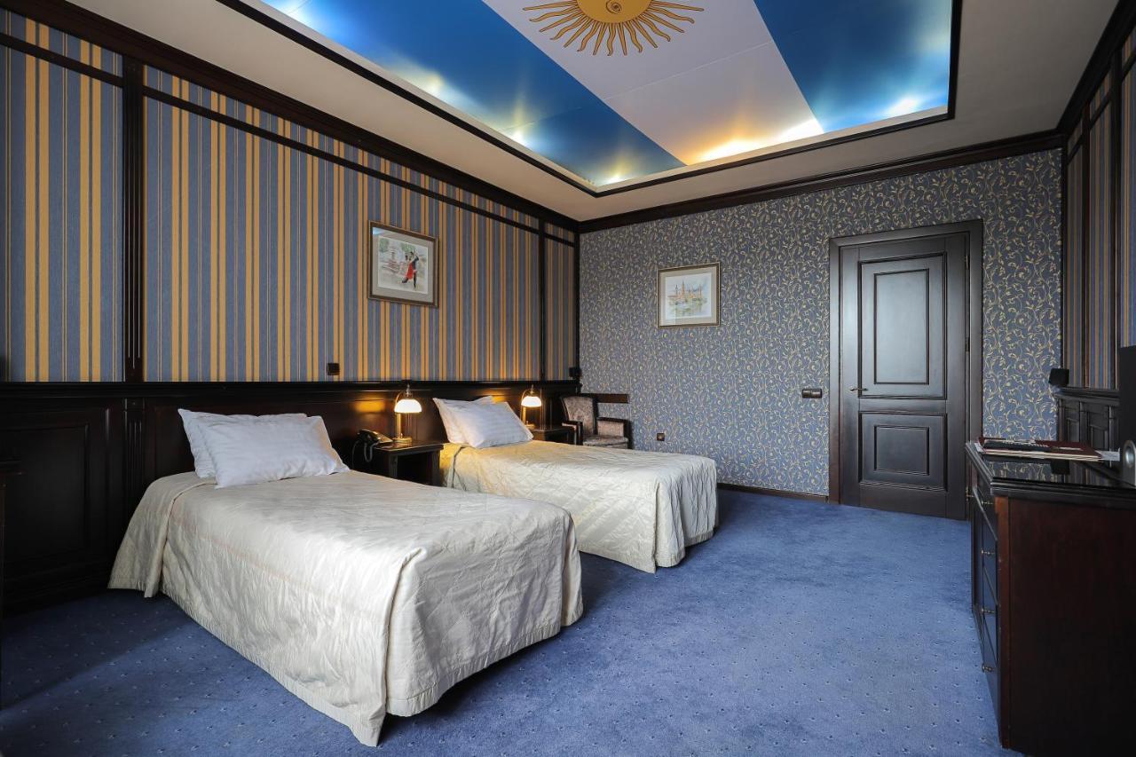 Hotel Attache Kyiv